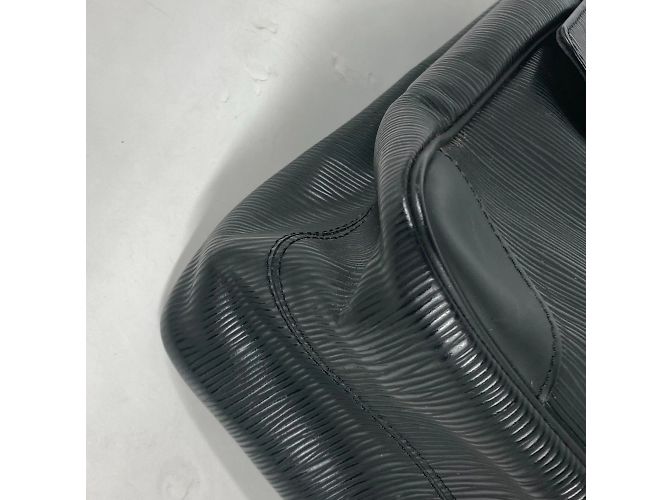 Borsa a Spalla Louis Vuitton Epi Segur MM Nero - vista 10