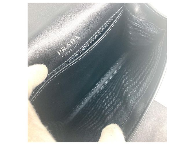 Clutch in pelle Prada 1BD067 Nero Verde - vista 9