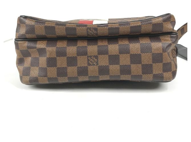 Borsa a Spalla Louis Vuitton Damier Dinos Chapman Nile PM Marrone - vista 4