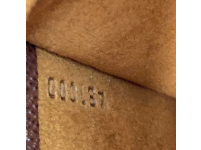 Borsa a Spalla Louis Vuitton Monogram Musette Salsa Marrone - vista 11