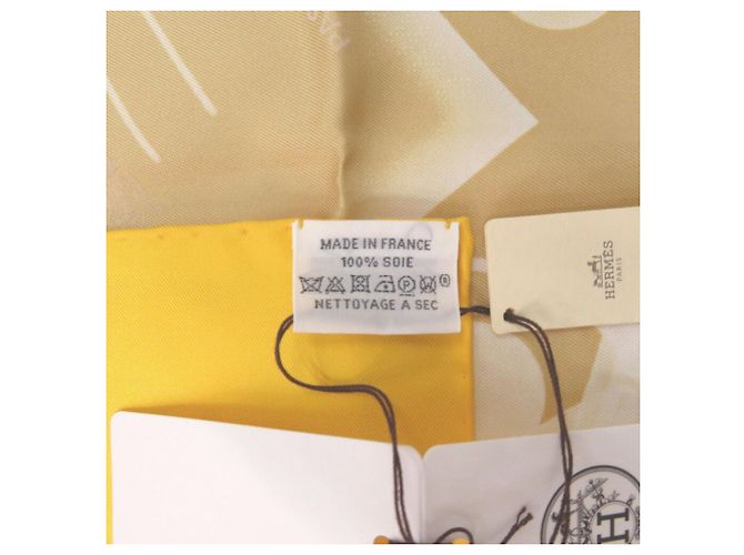 Hermès Kelly Carre Seidenschal Beige Gelb - Ansicht 4