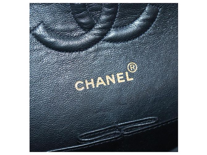 CHANEL Borsa a Spalla Matelassé in Pelle Nera con Catena Dorata CC Auth 88183 Nero D'oro - vista 21