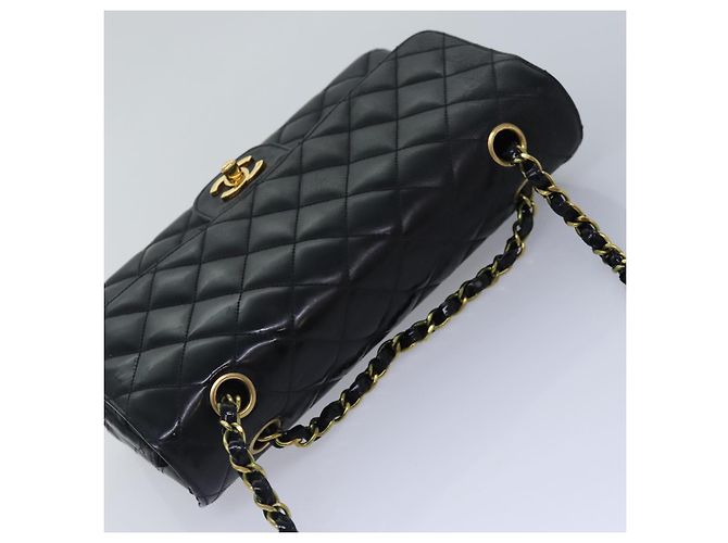 CHANEL Borsa a Spalla Matelassé in Pelle Nera con Catena Dorata CC Auth 88183 Nero D'oro - vista 6