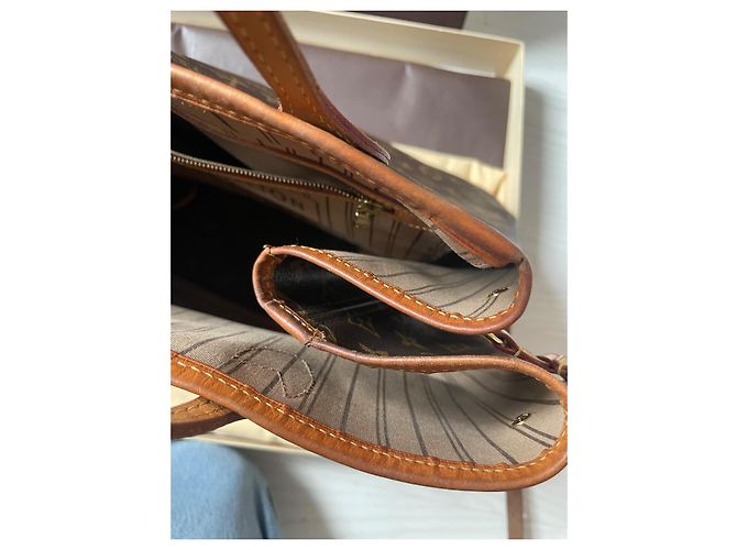Louis Vuitton Neverfull Mittelmodell Dunkelbraun - Ansicht 16