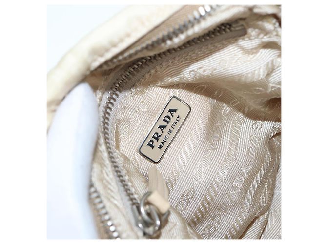 Pochette Prada Nylon Beige Argento Auth ki4892 - vista 19