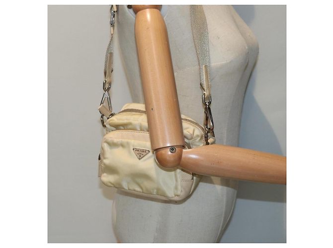 Pochette Prada Nylon Beige Argento Auth ki4892 - vista 27