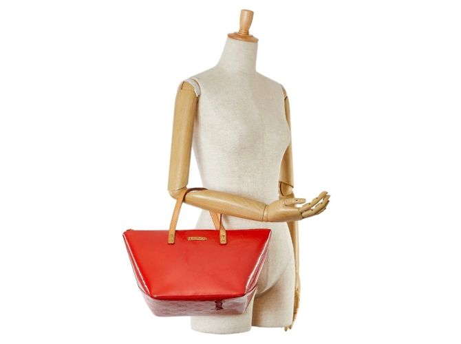 Borsa Louis Vuitton Monogram Vernis Bellevue PM Rosso - vista 11
