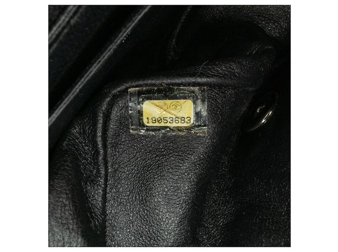 Chanel Mini Cuadrado Negro Clásico en Charol con Solapa Simple - vista 6