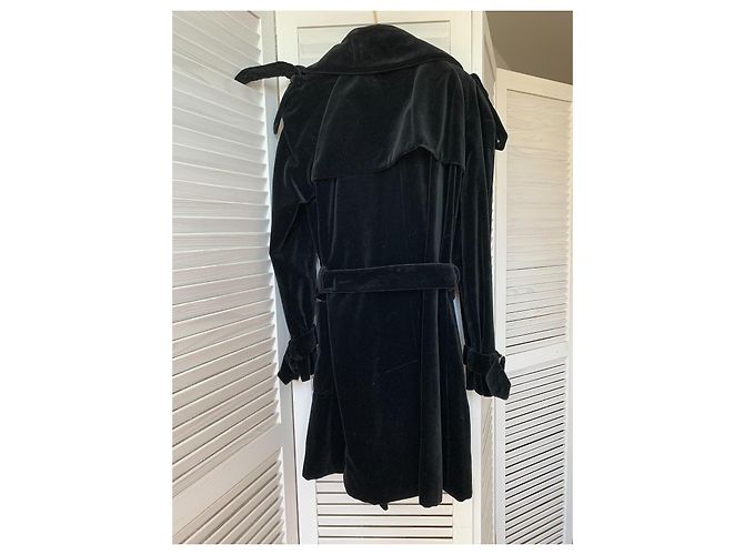 Abrigo negro de terciopelo de doble botonadura con cinturón 08A de Chanel & Karl Lagerfeld 2008 - vista 10