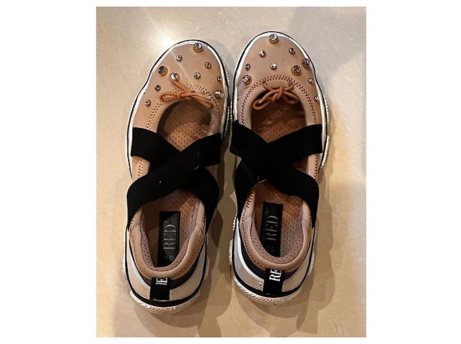 Red Valentino Sneaker aus beige Stoff - Ansicht 4