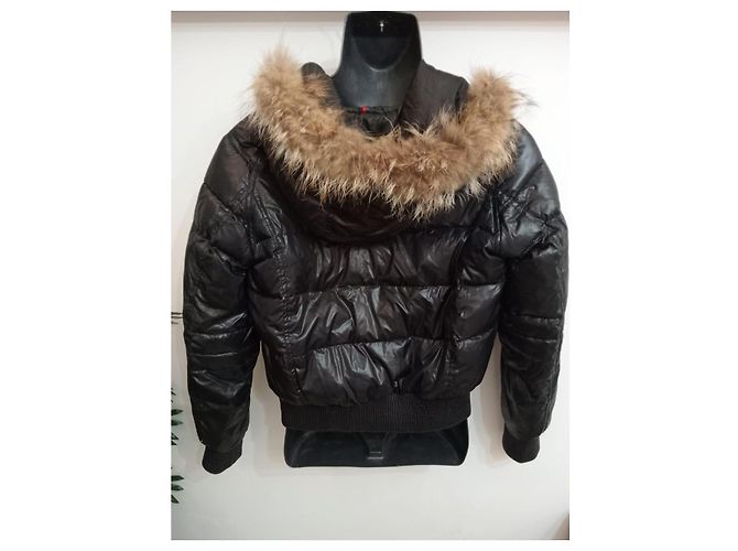 Moncler Georgia Black Down Quilted Jacket - view 3