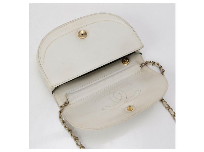 Borsa a spalla Chanel Half Moon Chain Bianco - vista 12