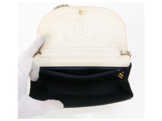 Borsa a spalla Chanel Half Moon Chain Bianco - vista 13