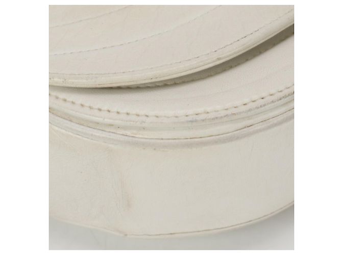Borsa a spalla Chanel Half Moon Chain Bianco - vista 8