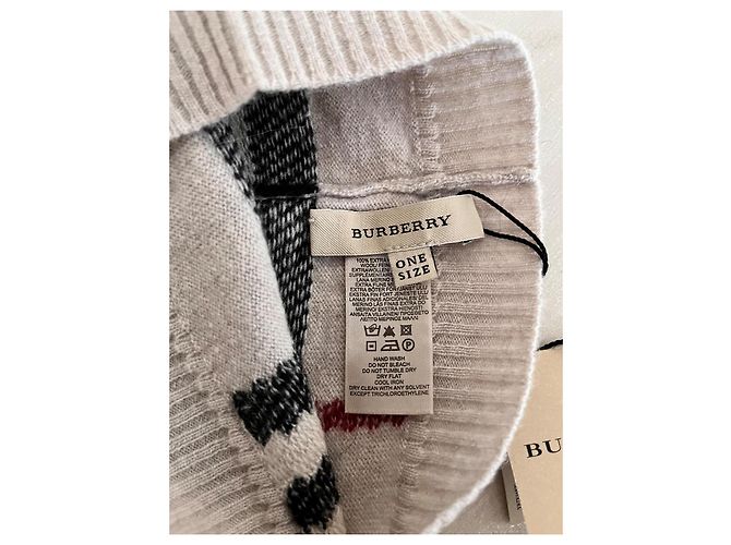 Berretto unisex Burberry a quadri Nero Rosso Beige - vista 4