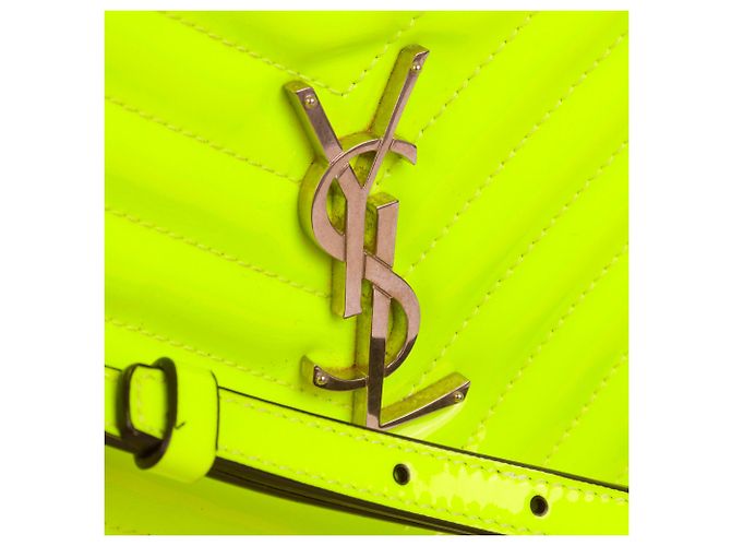 SAINT LAURENT - Borsa a spalla Lou Saint Laurent in pelle verniciata gialla fluorescente Giallo - vista 5