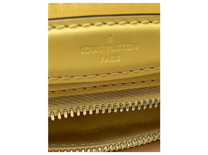 Bolsa de câmera Louis Vuitton Saintonge Damier Azur bege - vista 5