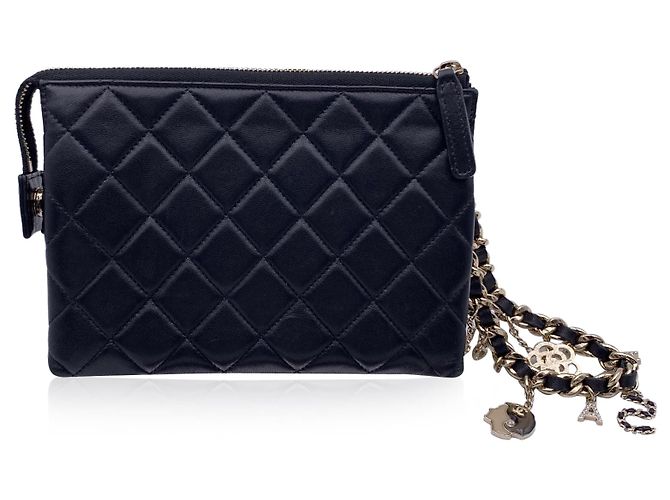 Wallet On Chain Chanel Pochette in pelle trapuntata nera 2021 con charms Coco Nero - vista 3