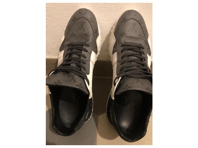 Louis Vuitton Run away multi multi color Black White Grey - view 2