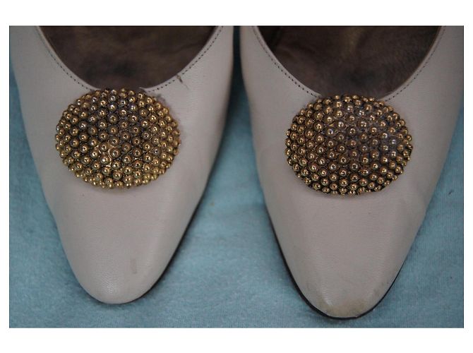 Yves Saint Laurent Pumps aus Leder Eggshell Aus weiß - Ansicht 4