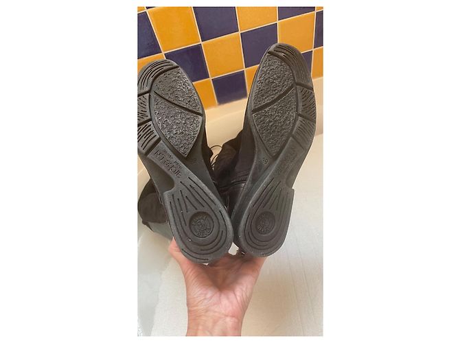 Autre Marque Arche Overknee-Stiefel aus Leder und Nubuk Schwarz - Ansicht 7