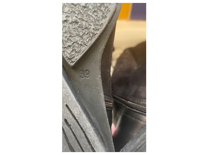 Autre Marque Arche Overknee-Stiefel aus Leder und Nubuk Schwarz - Ansicht 8