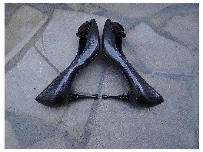 Céline Pumps aus grauem Lackleder Gr. 38 FR - Ansicht 3