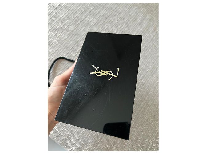Clutch Opium Yves Saint Laurent in vernice nera e seta Nero - vista 14