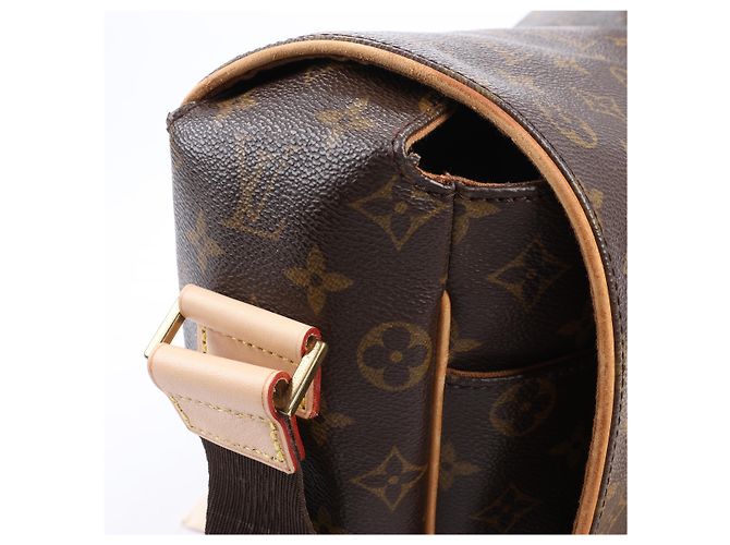 Borsa a tracolla Abbesses in tela Monogram Louis Vuitton M45257 Marrone - vista 15