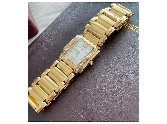 PATEK PHILIPPE Twenty Four Uhr aus Roségold - Ansicht 3