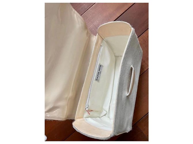 Philippe Model Cubical Handtasche aus weißem und cremefarbenem Leder - Ansicht 5