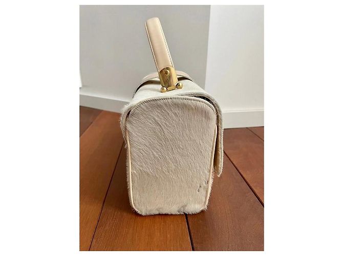 Philippe Model Cubical Handtasche aus weißem und cremefarbenem Leder - Ansicht 7