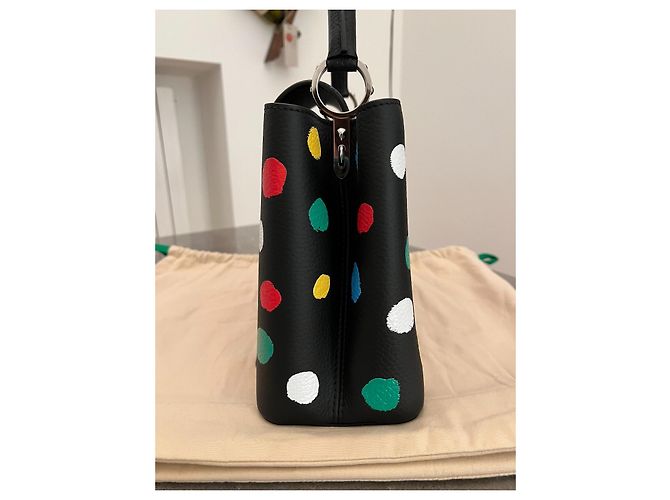 Capucines Louis Vuitton x Yayoi Kusama Leder Handtasche Mehrfarben - Ansicht 4