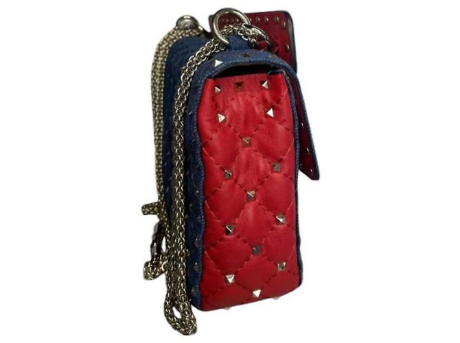 Valentino Garavani Borsa Rockstud spike in denim e pelle rossa Rosso Blu scuro - vista 6