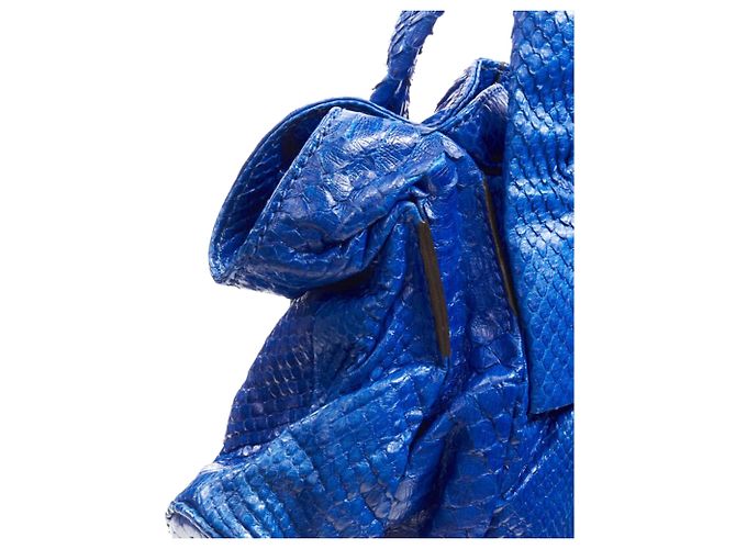 Borsa a mano in pelle squamata blu cobalto Zagliani - vista 7