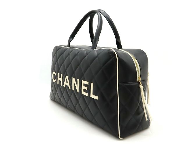 Borsa da bowling Matelassé Chanel Nero Bianco - vista 3