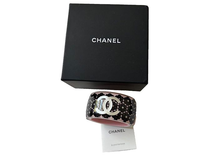 Chanel Spitzenblumenarmband, selten! Schwarz Pink Weiß - Ansicht 17