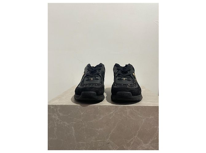 Sneakers CHANEL T.EU 45 in Pelle Nero - vista 3