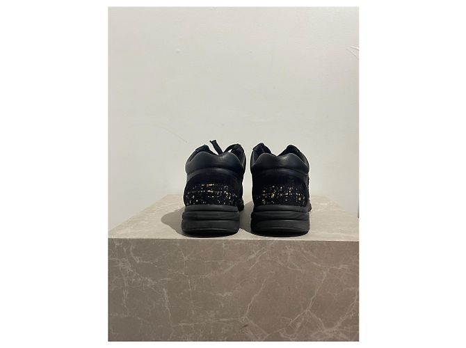Sneakers CHANEL T.EU 45 in Pelle Nero - vista 4