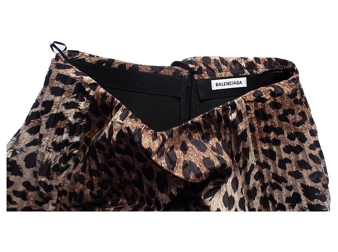 Falda midi plisada de seda con estampado de leopardo de Balenciaga Castaño - vista 7
