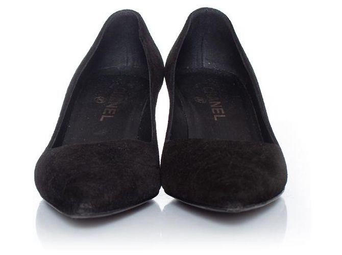 Kitten heel in suede di Chanel Nero - vista 5
