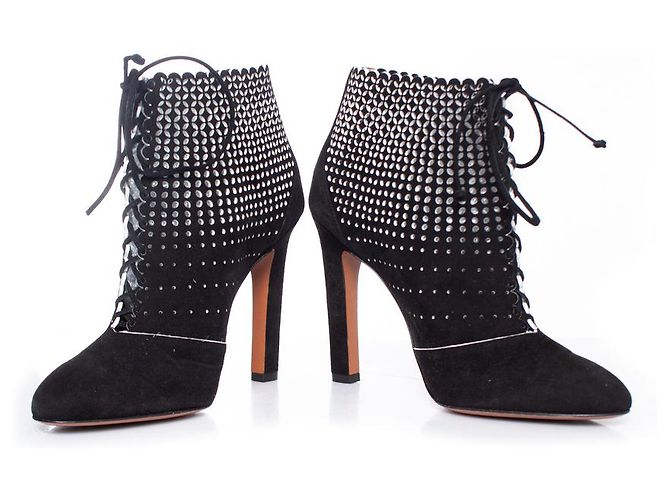 Alaïa Schwarze Wildleder Schnürstiefel mit Laserschnitt - Ansicht 3