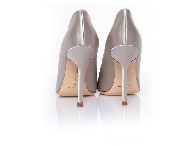 Décolleté in satin Hangisi di Manolo Blahnik Grigio - vista 3