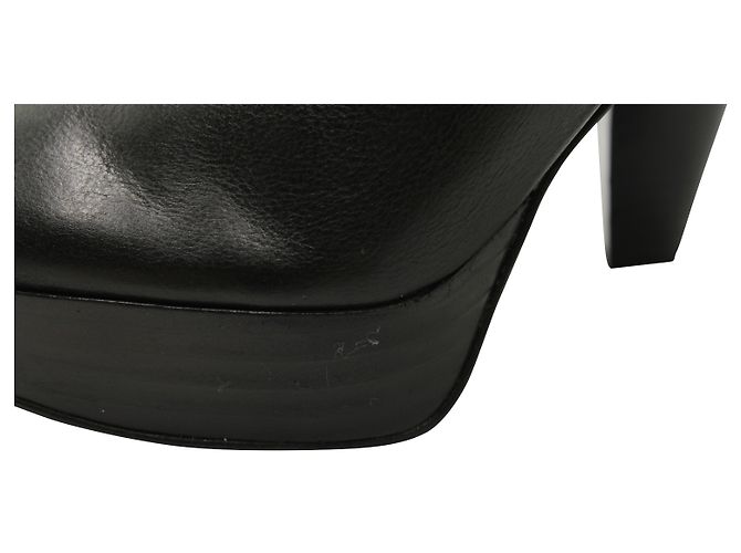 Burberry Nerzfutter Stiefeletten aus schwarzem Leder - Ansicht 8