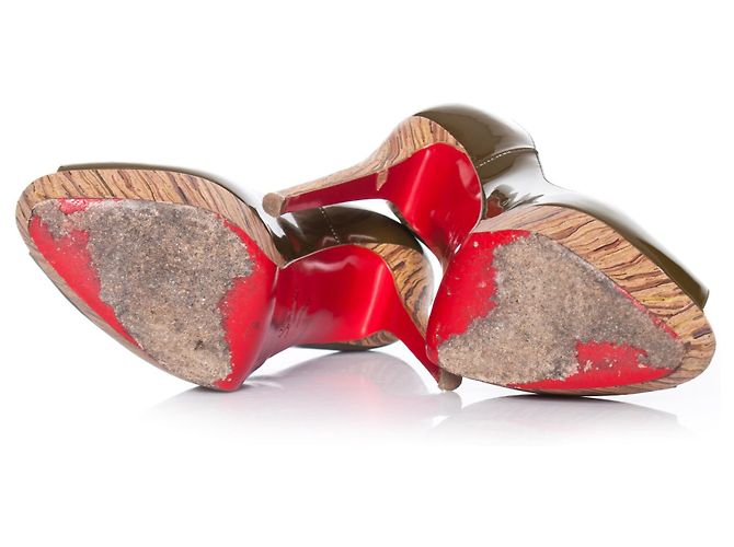 Décolleté platform Banane kaki Christian Louboutin - vista 7