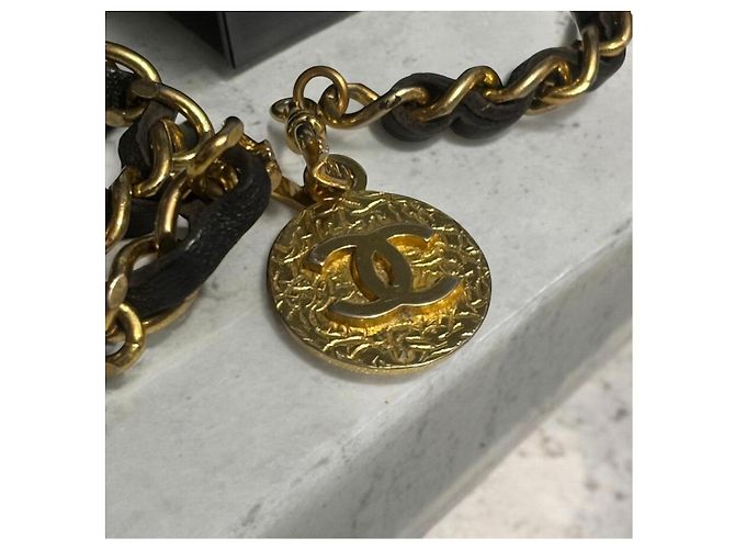 Vintage CHANEL Kettengürtel oder Halskette von 1982, Coco-Marke, gold Schwarz Gold hardware - Ansicht 5