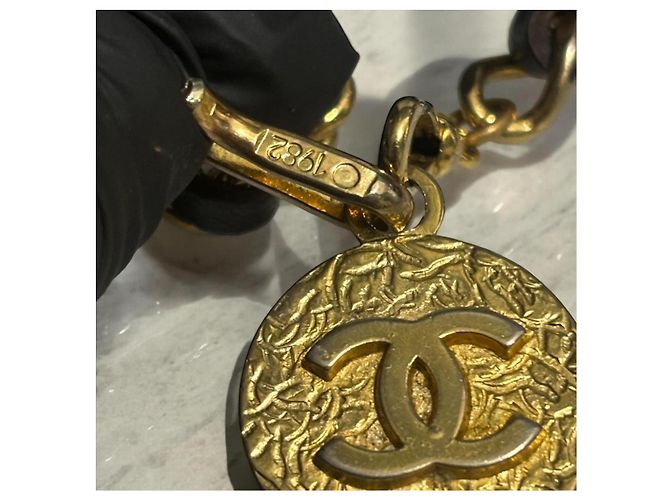Vintage CHANEL Kettengürtel oder Halskette von 1982, Coco-Marke, gold Schwarz Gold hardware - Ansicht 6