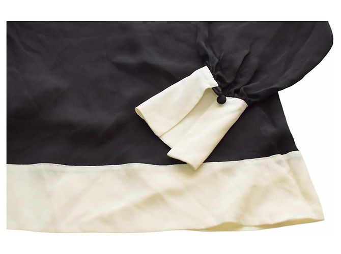 Autre Marque Blouse Olivia Palermo en soie noire et ivoire à manches volantes - vue 6