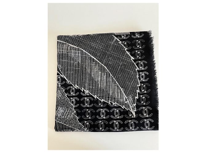 Chanel Sciarpa 135x135cm, lana e cashmere Nuova Nero Grigio - vista 6