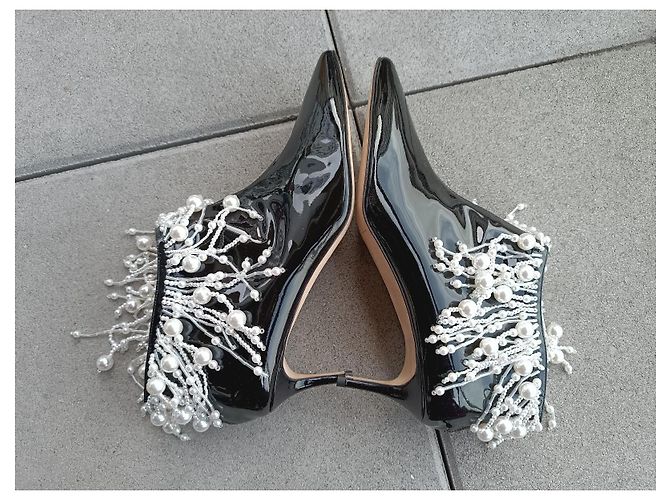 Botines Christopher Kane de charol negro con perlas - vista 4
